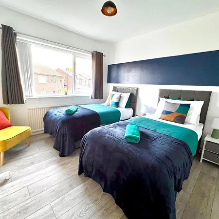3bdr Free Park-wi-fi Near Stadium Short&long Apartment Leeds (West Yorkshire)