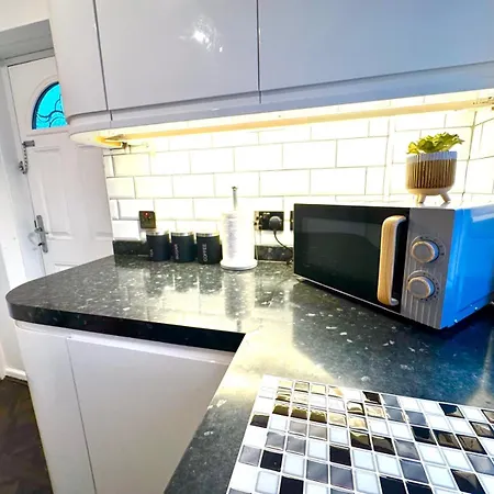 3bdr Free Park-wi-fi Near Stadium Short&long * Leeds (West Yorkshire)