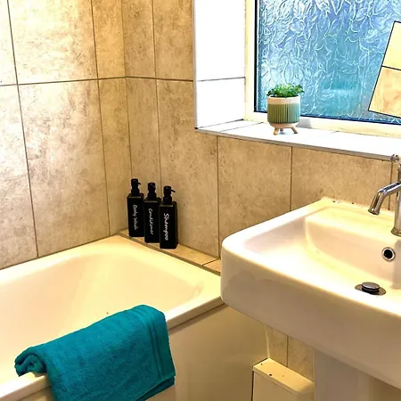 3bdr Free Park-wi-fi Near Stadium Short&long Apartment *