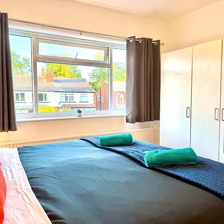 3bdr Free Park-wi-fi Near Stadium Short&long Leeds (West Yorkshire)