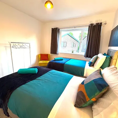 3bdr Free Park-wi-fi Near Stadium Short&long * Leeds (West Yorkshire)